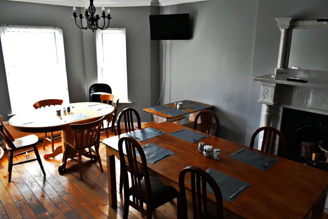 California Lodge Portstewart Buitenkant foto